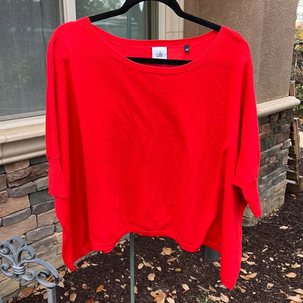 Beautiful cabi scarlet tee.